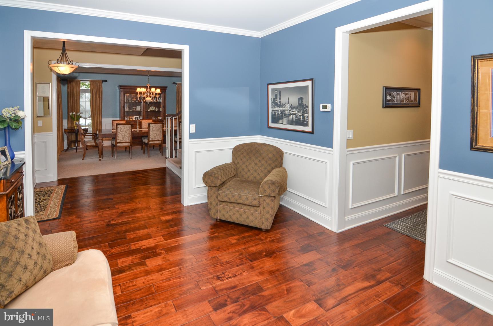 159 Applegate Drive Hamilton, NJ 08690 - Photo 14 of 54 Living Room