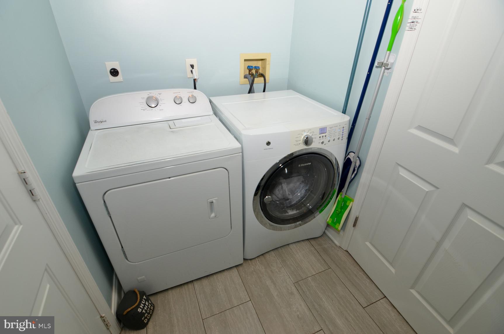 159 Applegate Drive Hamilton, NJ 08690 - Photo 25 of 54 Laundry Room
