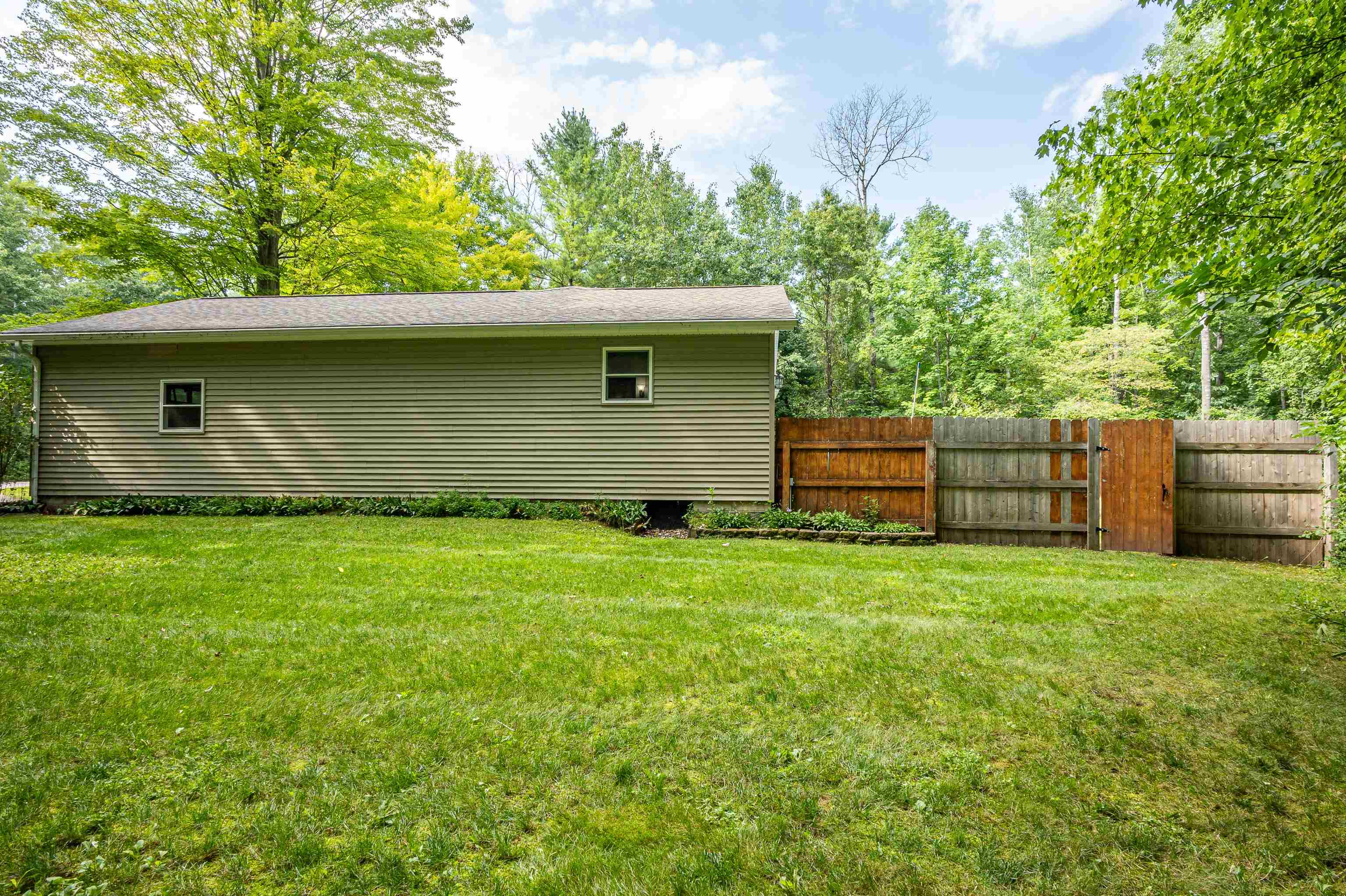 1124 Wiggins Lake Road Gladwin, MI 48624 - Photo 13 of 73