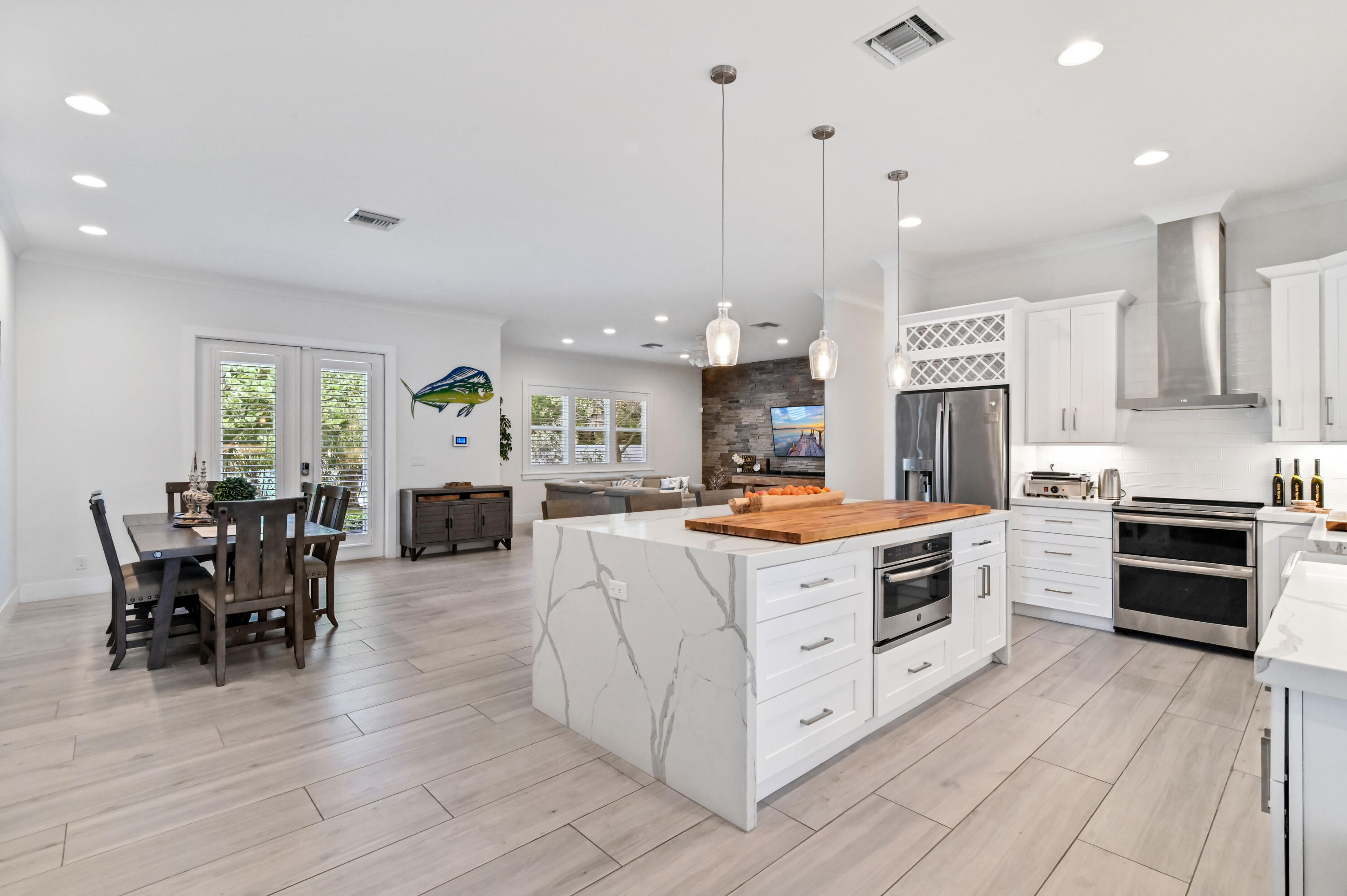 340 Wilma Circle Riviera Beach, FL 33404 - Photo 11 of 52 07 kitchen 02