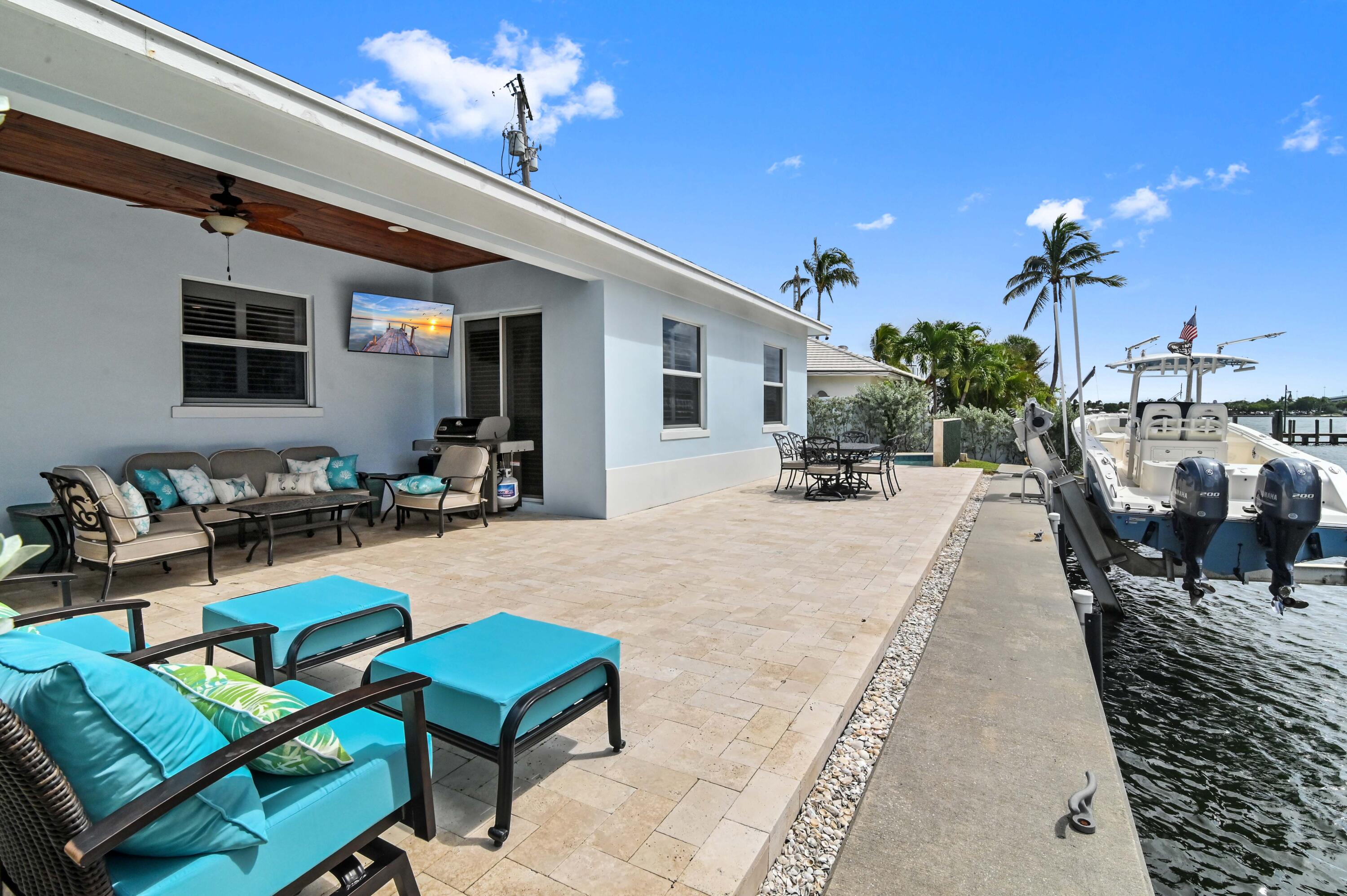 340 Wilma Circle Riviera Beach, FL 33404 - Photo 31 of 52 29 rear 01