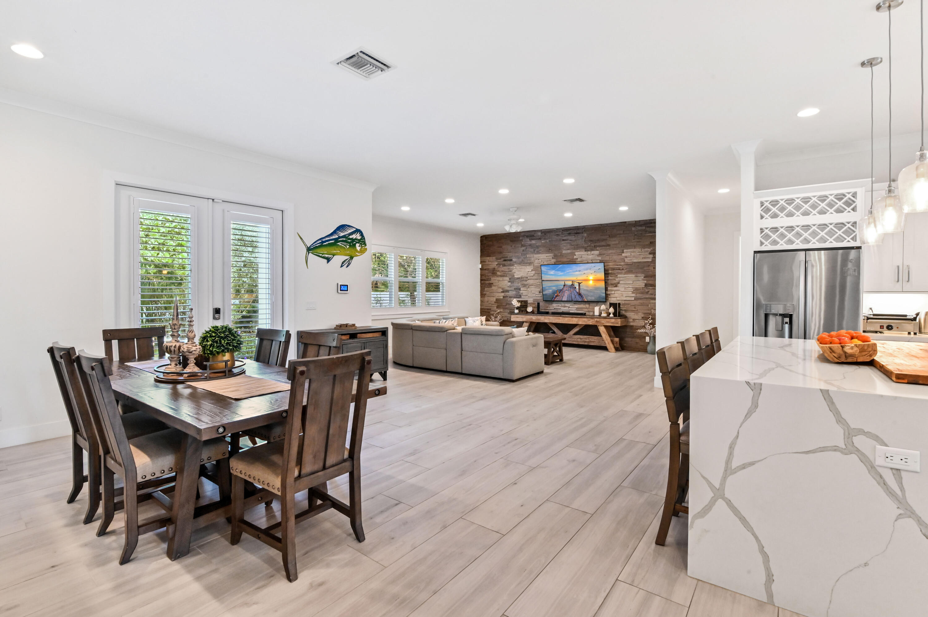 340 Wilma Circle Riviera Beach, FL 33404 - Photo 5 of 52 05 diningroom 03