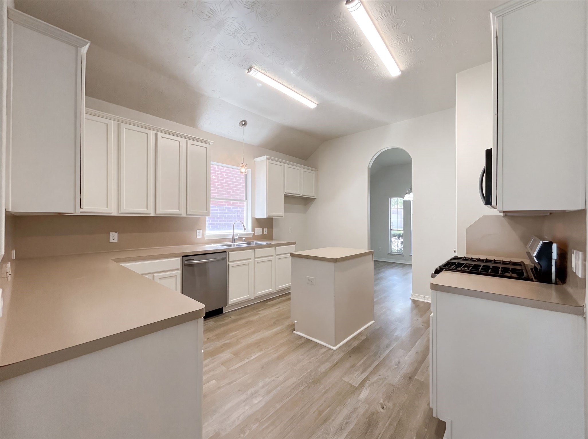 3014 Country Boy Court Spring, TX 77373 - Photo 6 of 15