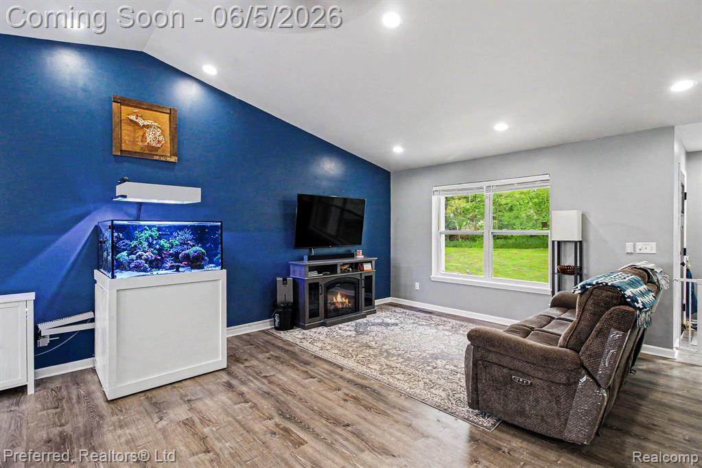 6366 Dutcher Road Howell, MI 48843 - Photo 2 of 33
