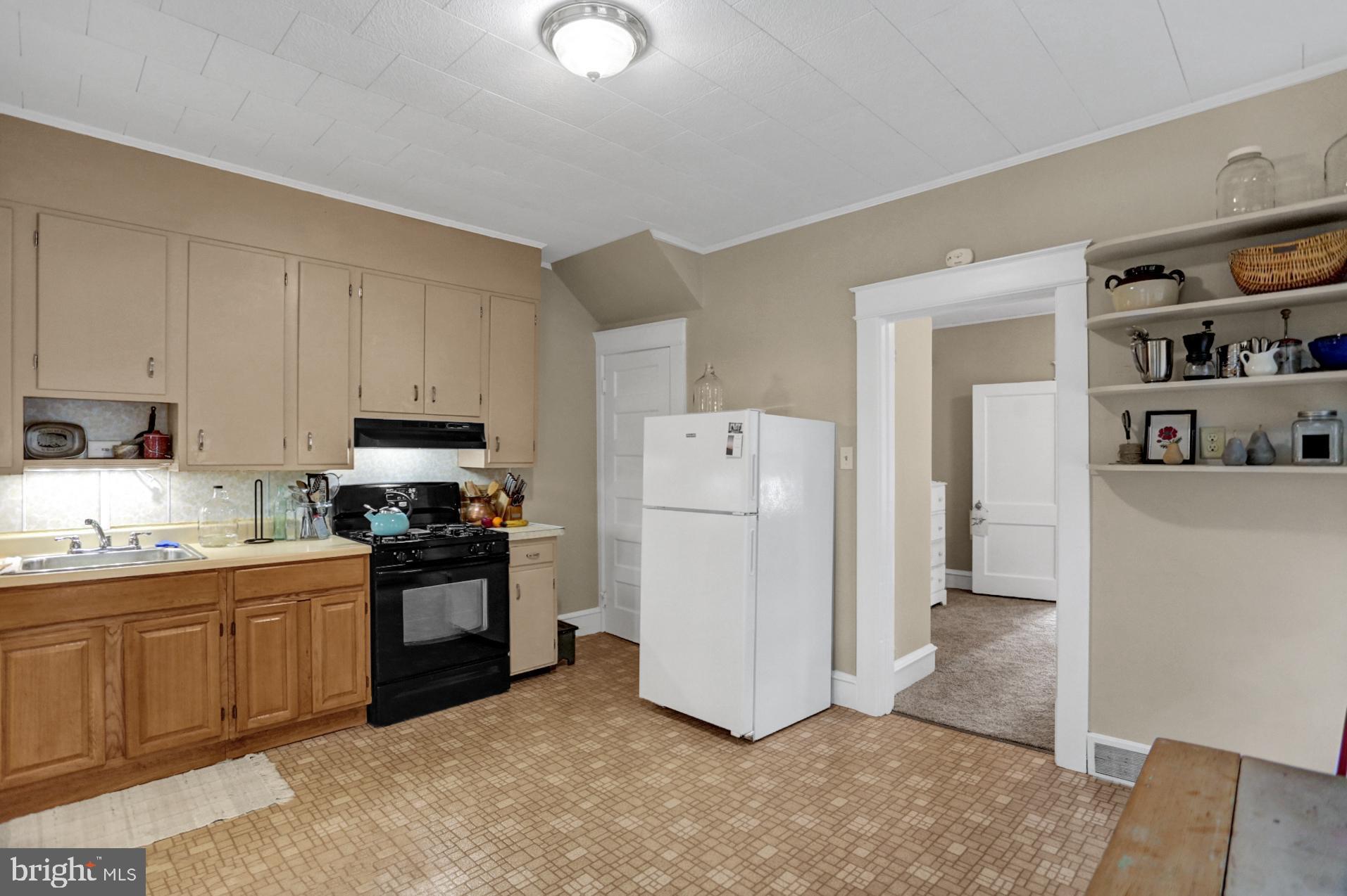 41 South Sterley Street Reading, PA 19607 - Photo 10 of 16 Gallery Image 10