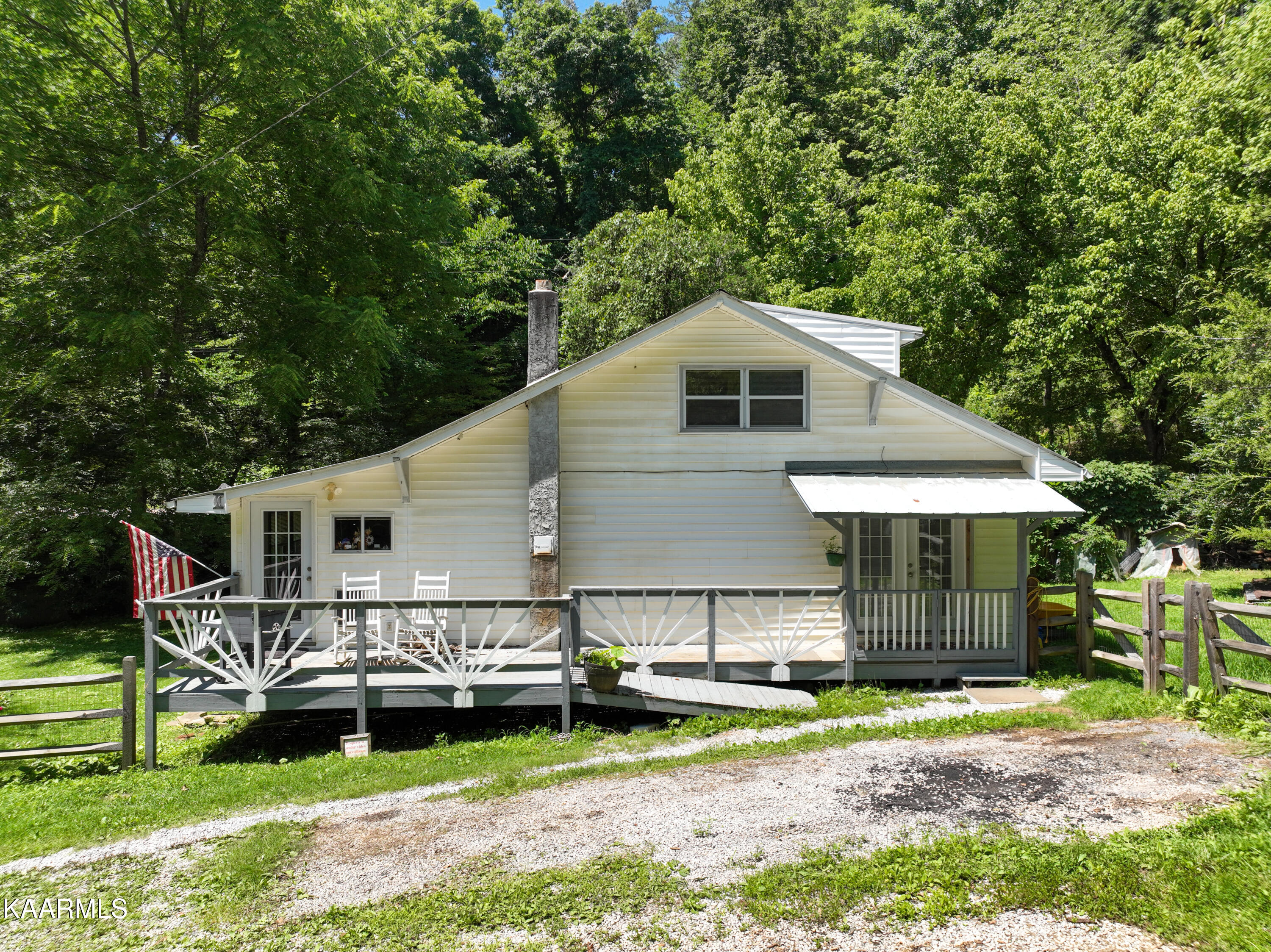 820 Middle Creek Road Cosby, TN 37722 - Photo 19 of 27 820 Middle Creek Road, Cosby-1
