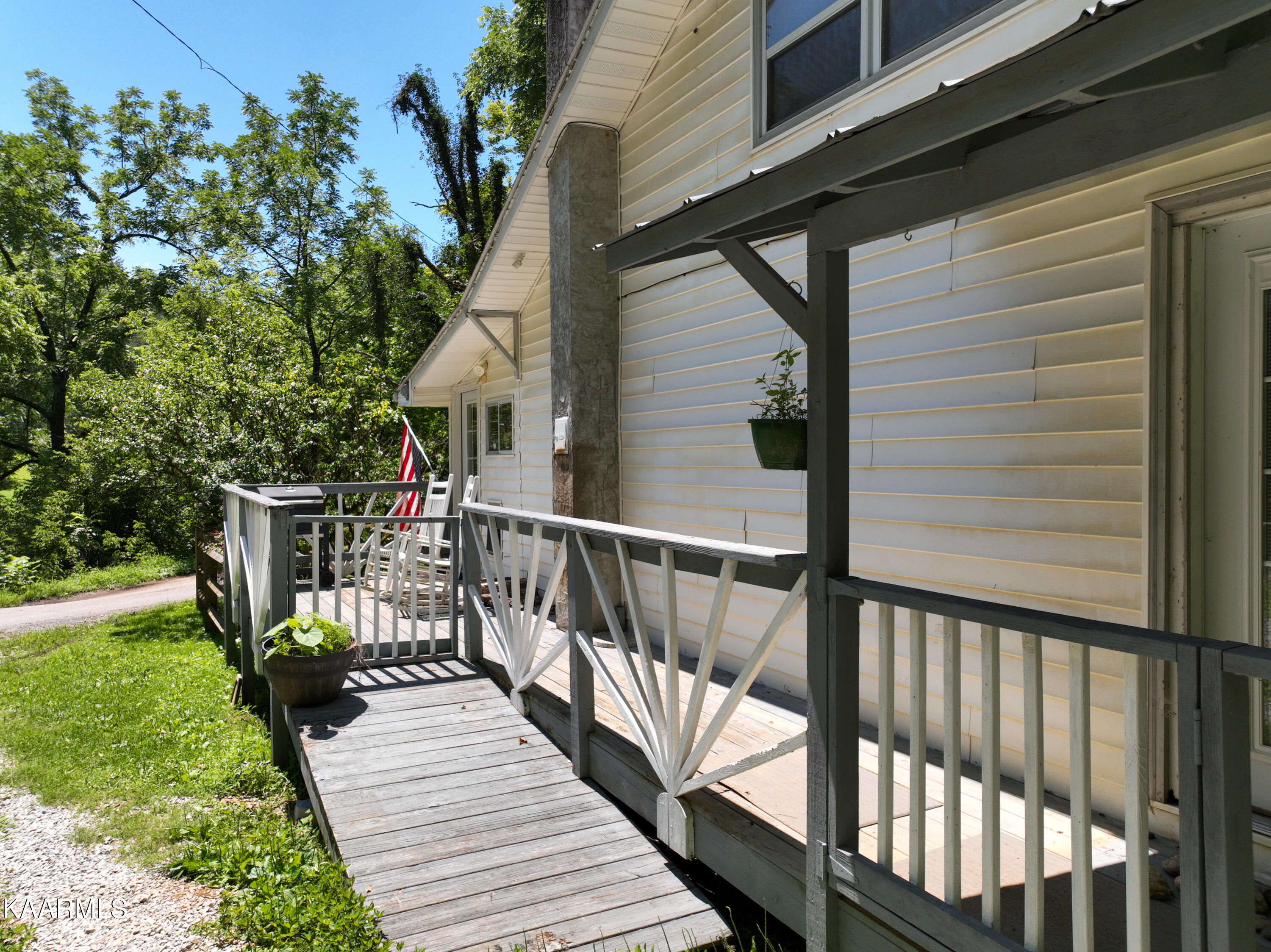 820 Middle Creek Road Cosby, TN 37722 - Photo 2 of 27 820 Middle Creek Road, Cosby-12