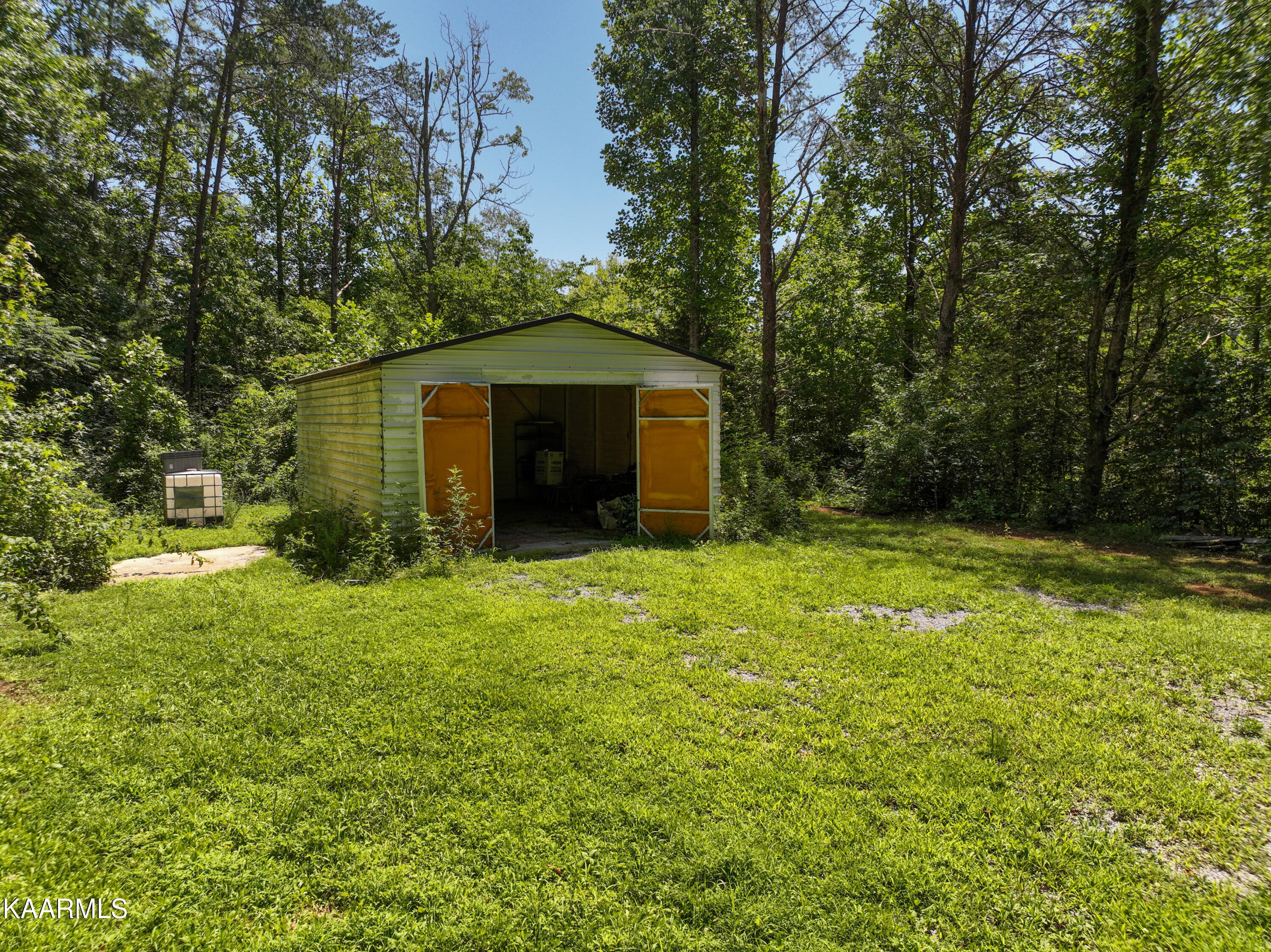 820 Middle Creek Road Cosby, TN 37722 - Photo 24 of 27 820 Middle Creek Road, Cosby-6