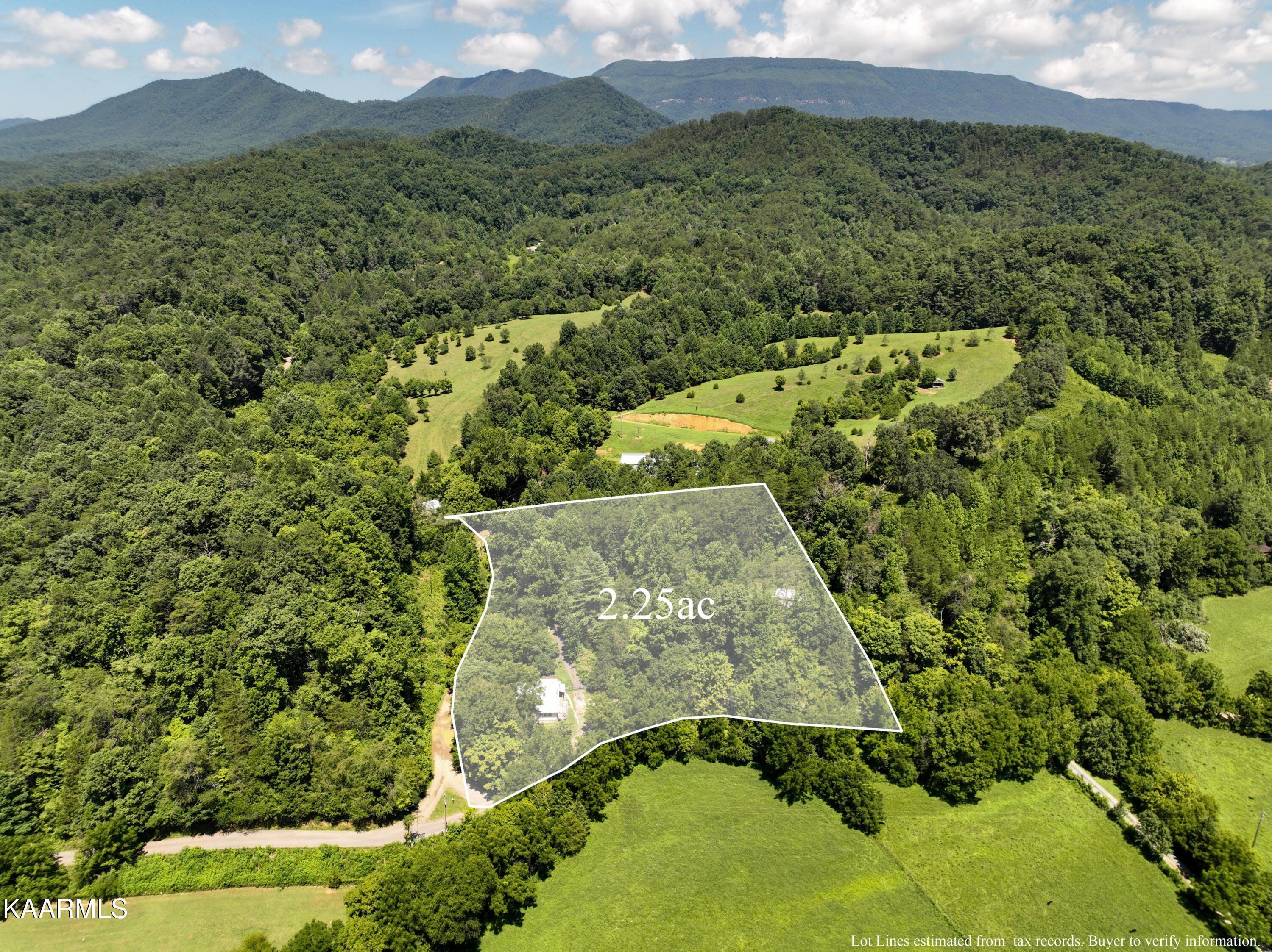 820 Middle Creek Road Cosby, TN 37722 - Photo 3 of 27 820 Middle Creek Road, Cosby-4