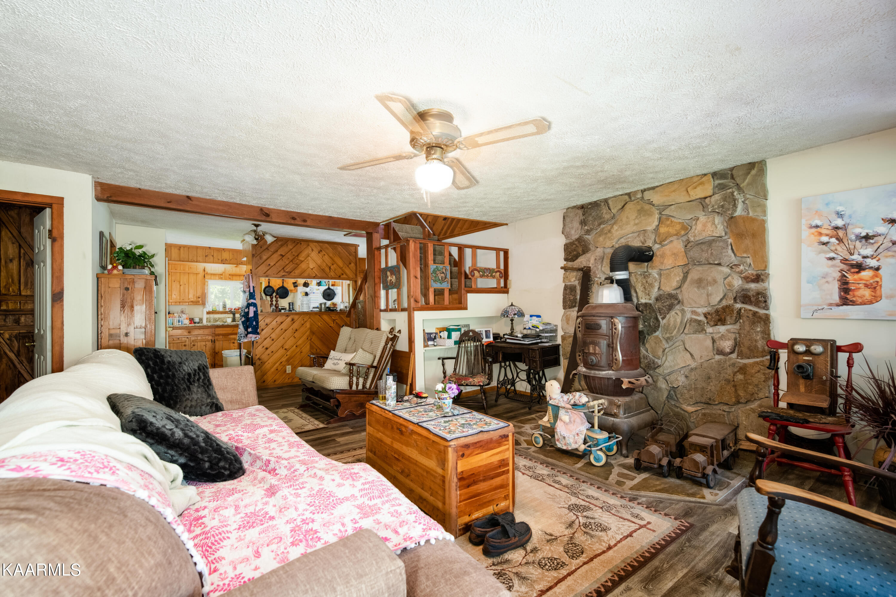 820 Middle Creek Road Cosby, TN 37722 - Photo 5 of 27 820 Middle Creek Road, Cosby-25