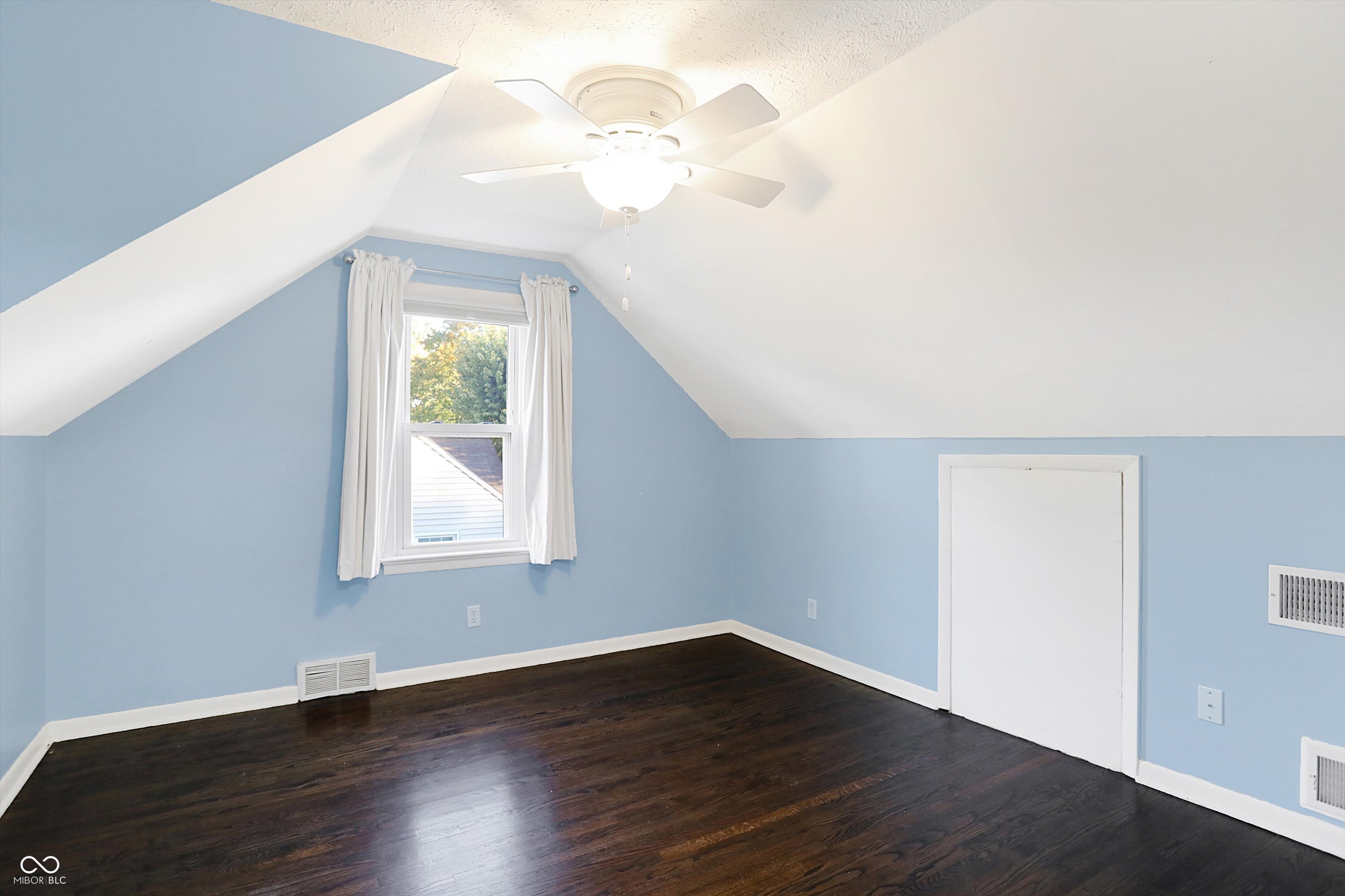 6264 Douglas Road Indianapolis, IN 46220 - Photo 22 of 54