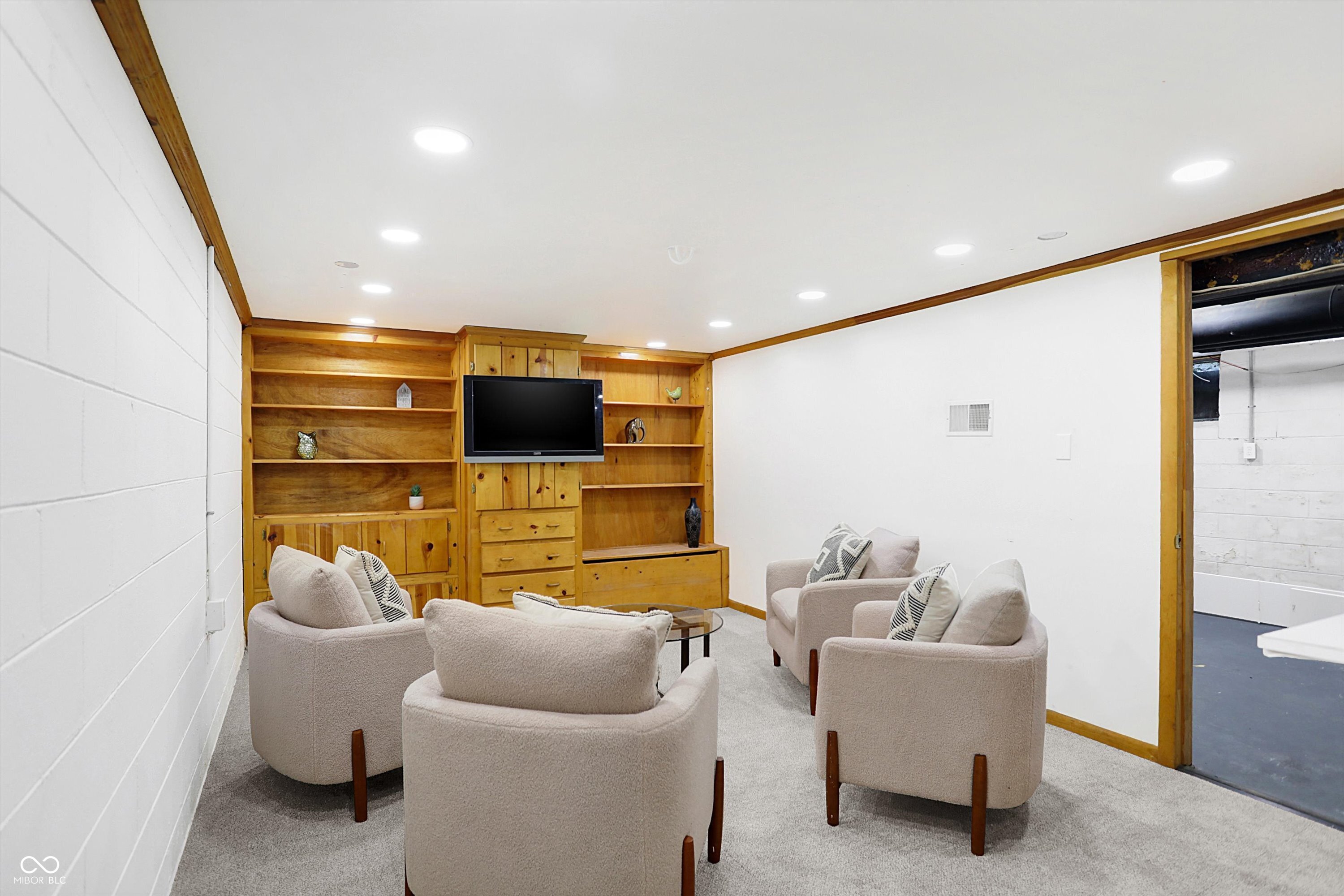 6264 Douglas Road Indianapolis, IN 46220 - Photo 29 of 54