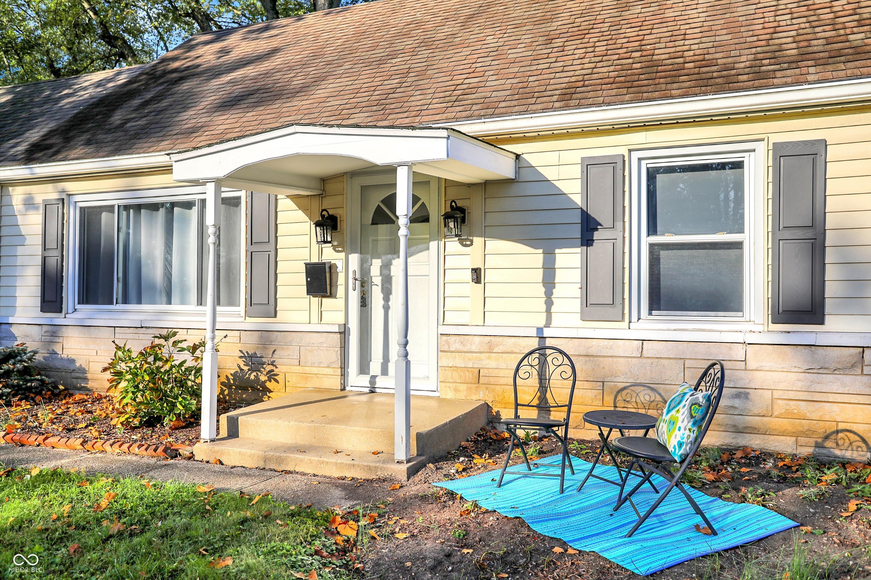 6264 Douglas Road Indianapolis, IN 46220 - Photo 3 of 54