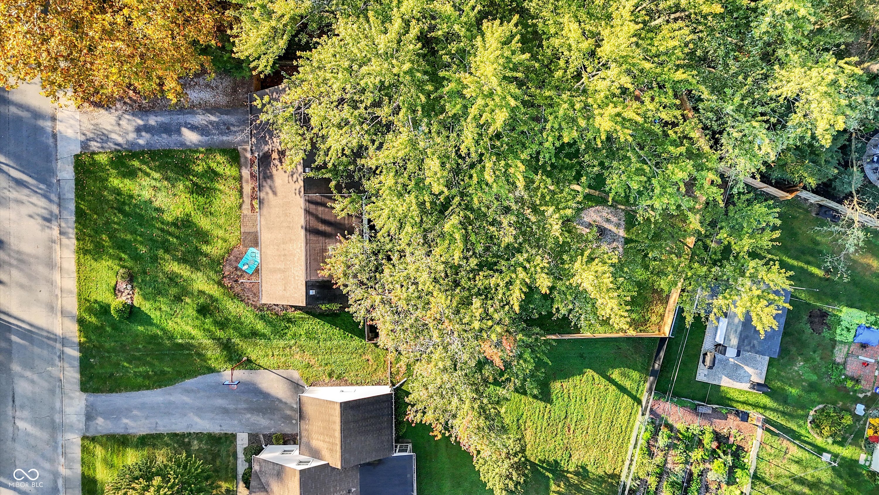 6264 Douglas Road Indianapolis, IN 46220 - Photo 40 of 54