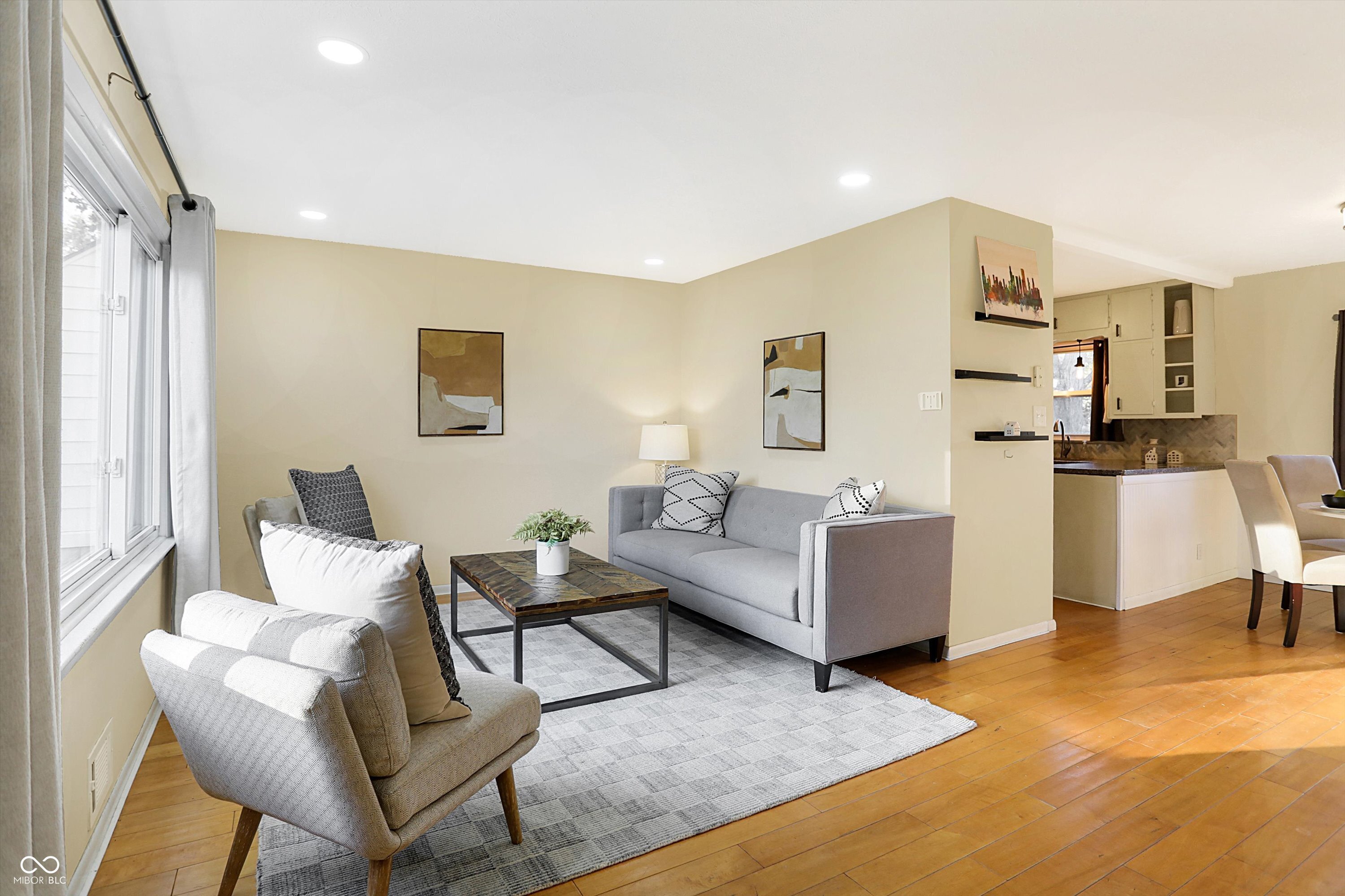 6264 Douglas Road Indianapolis, IN 46220 - Photo 4 of 54