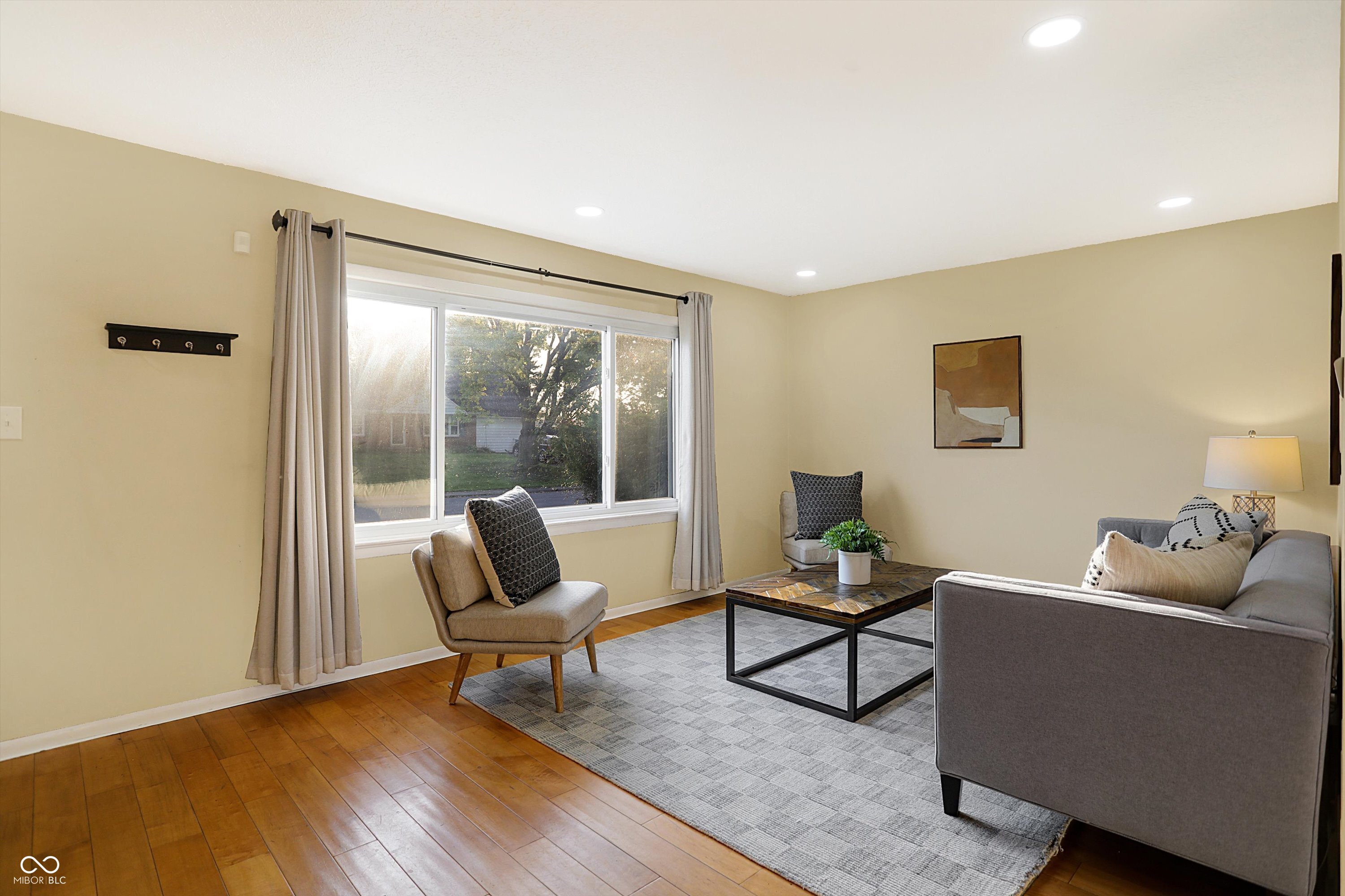 6264 Douglas Road Indianapolis, IN 46220 - Photo 5 of 54