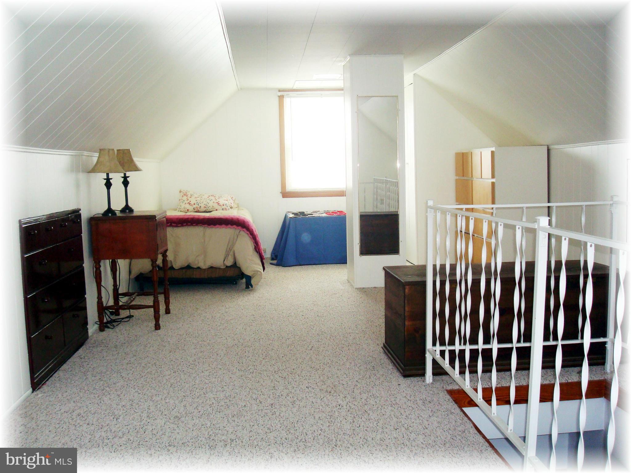 372 Stillwater Road Baltimore, MD 21221 - Photo 25 of 29 3rd bedroom...beautiful and bright.