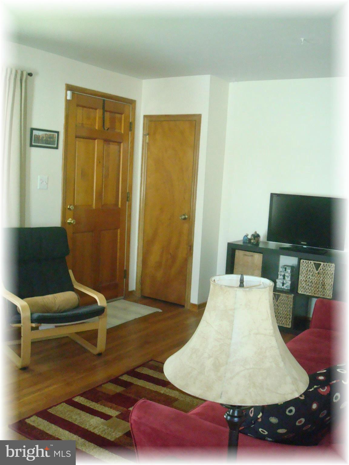 372 Stillwater Road Baltimore, MD 21221 - Photo 5 of 29 Welcome home!