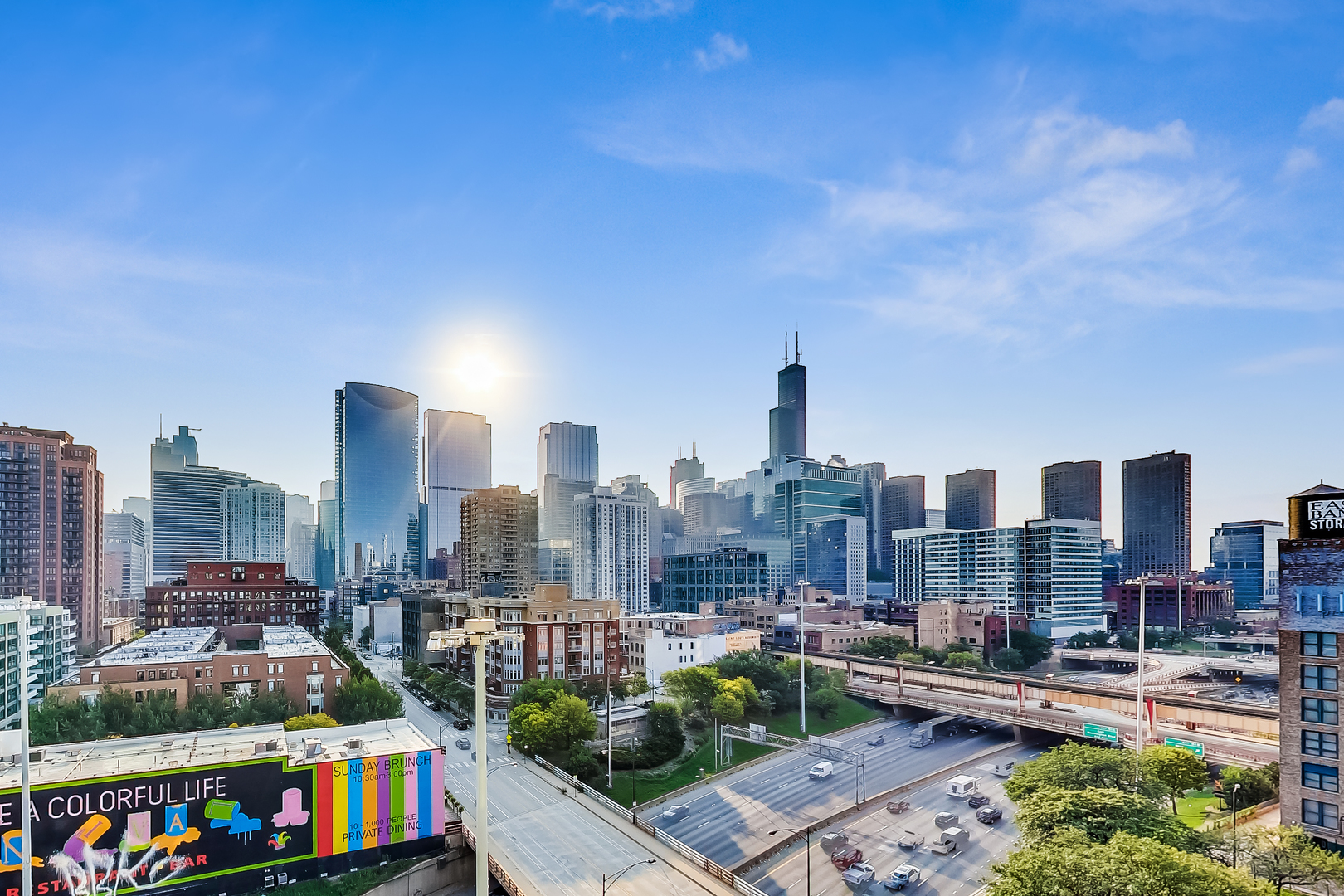 740 West Fulton Street, Unit 905 Chicago, IL 60661 - Photo 6 of 23 a city view with tall buildings