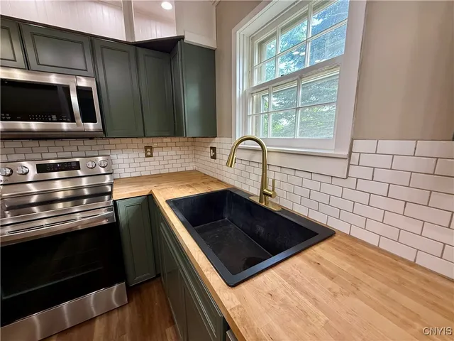 $319,900 | 140 Maple Street, Le Ray, NY 13612