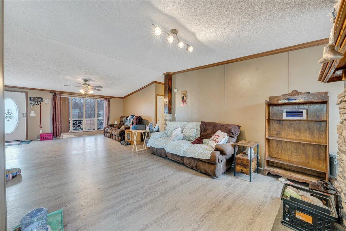 5705 Fork Mountain Road Rocky Mount, VA 24151 - Photo 11 of 53 11-MIB06524