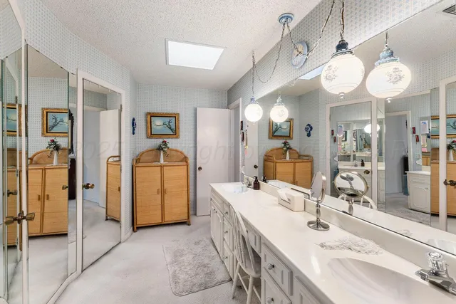 $350,000 | 201 Carson Avenue, Dumas, TX 79029