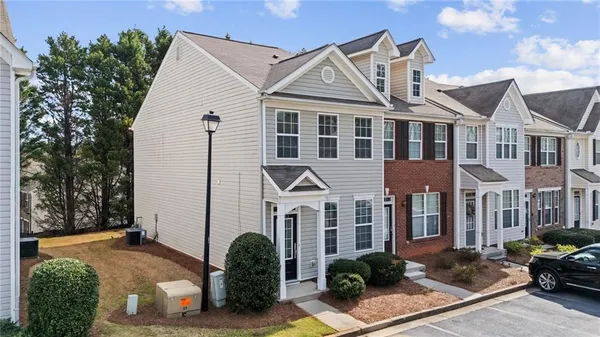 $275,000 | 2743 Heathrow Drive, Lawrenceville, GA 30043