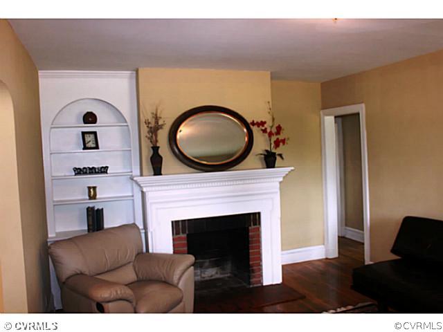 4924 Bethlehem Road Richmond, VA 23230 - Photo 9 of 14 Living Room