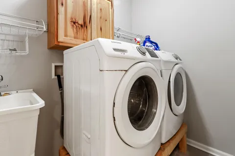 $629,900 | 163 Fontana Avenue, Fontana, WI 53125