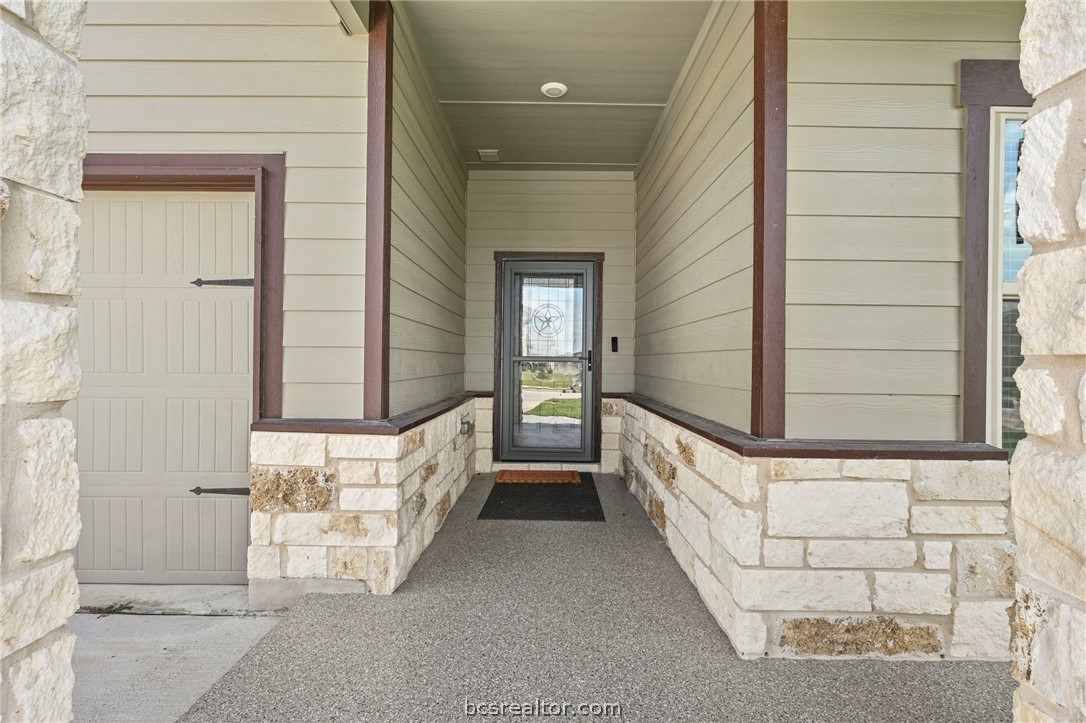 2042 Rock Rdg Avenue Bryan, TX 77807 - Photo 4 of 25