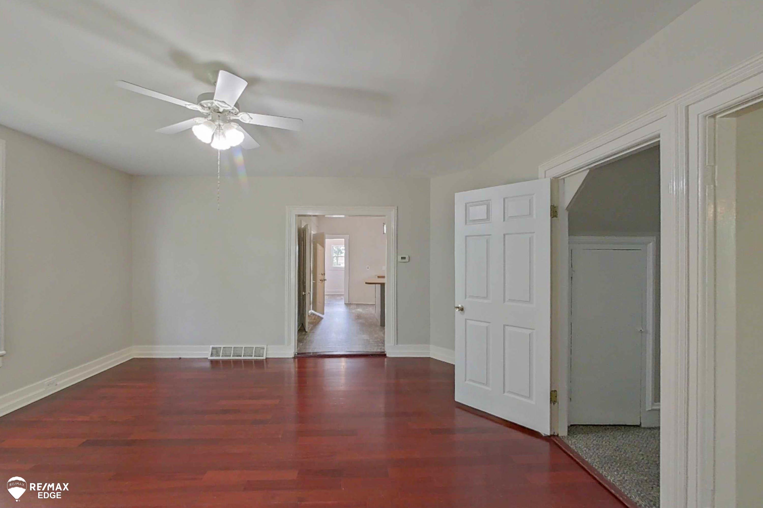 6231 Calkins Road Flint, MI 48532 - Photo 8 of 52 1st Floor Bedrm on Rt