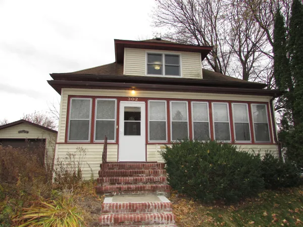 $145,000 | 302 Victoria Street, Fairmont, MN 56031