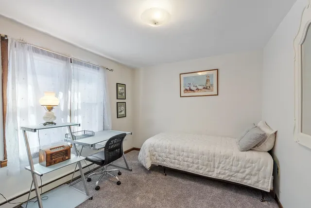 $330,000 | 25 Hampton Road, Unit B1, Exeter, NH 03833