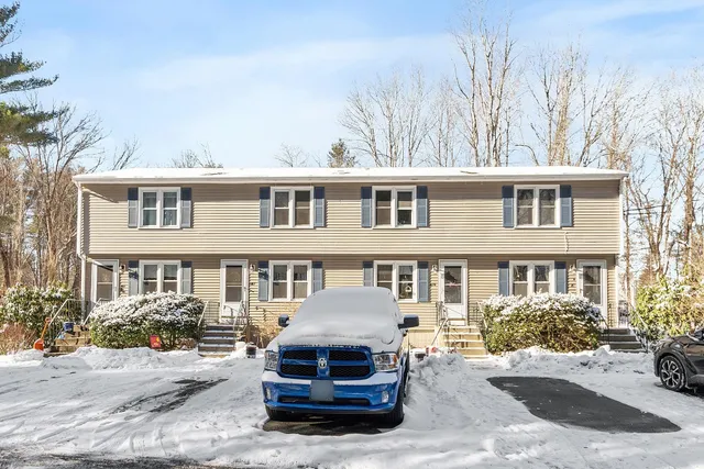 $330,000 | 25 Hampton Road, Unit B1, Exeter, NH 03833