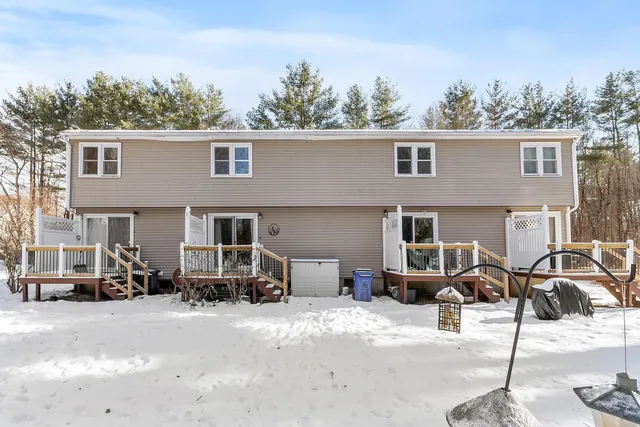 $330,000 | 25 Hampton Road, Unit B1, Exeter, NH 03833