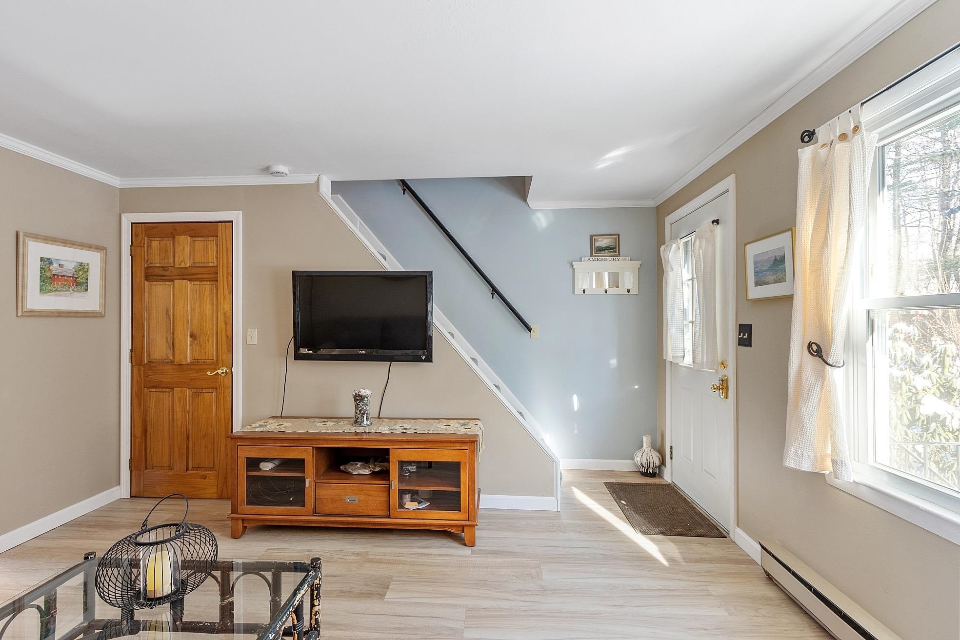 25 Hampton Road, Unit B1 Exeter, NH 03833 - Photo 4 of 35