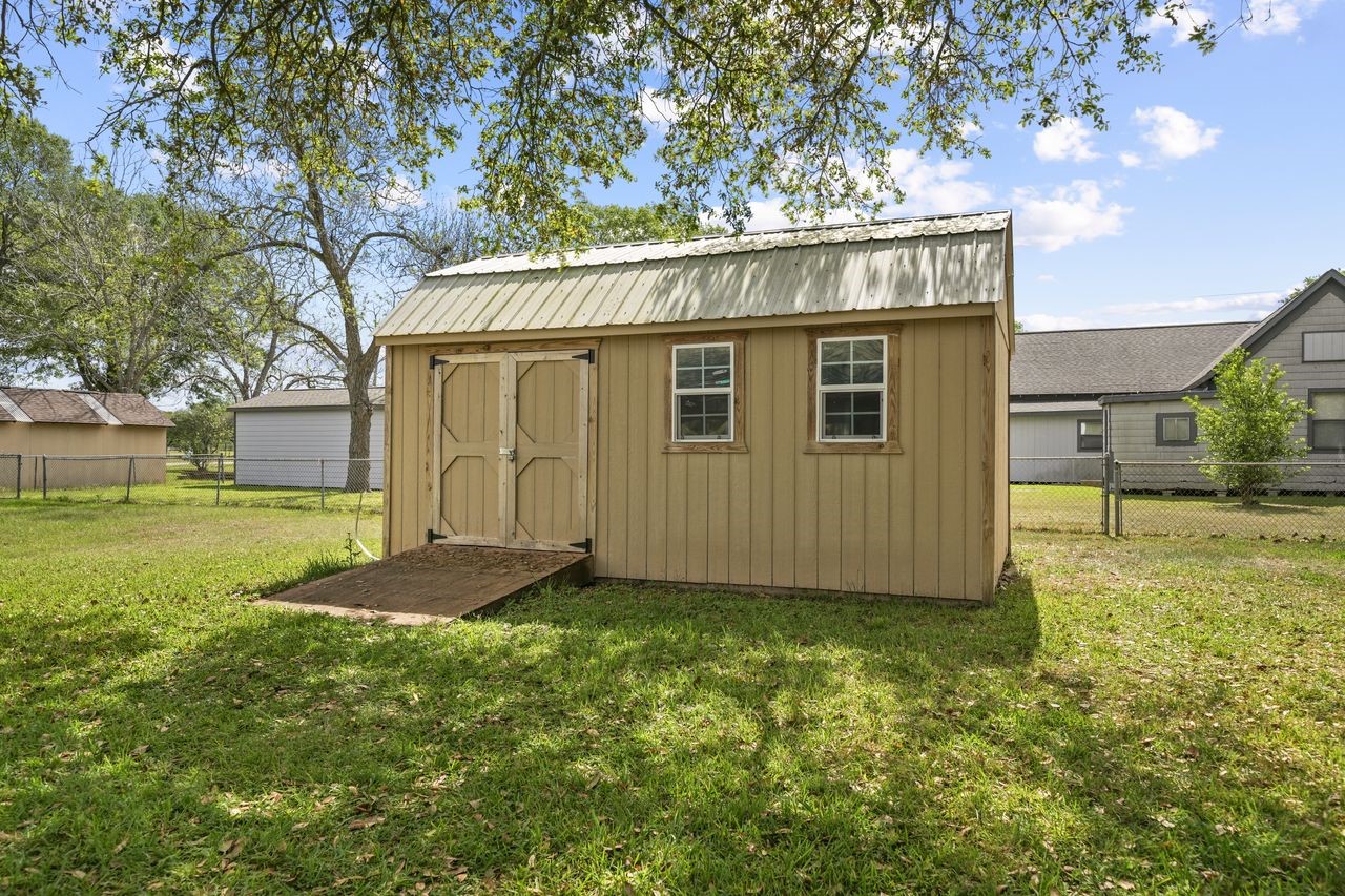 3027 Poppy Street Needville, TX 77461 - Photo 37 of 41