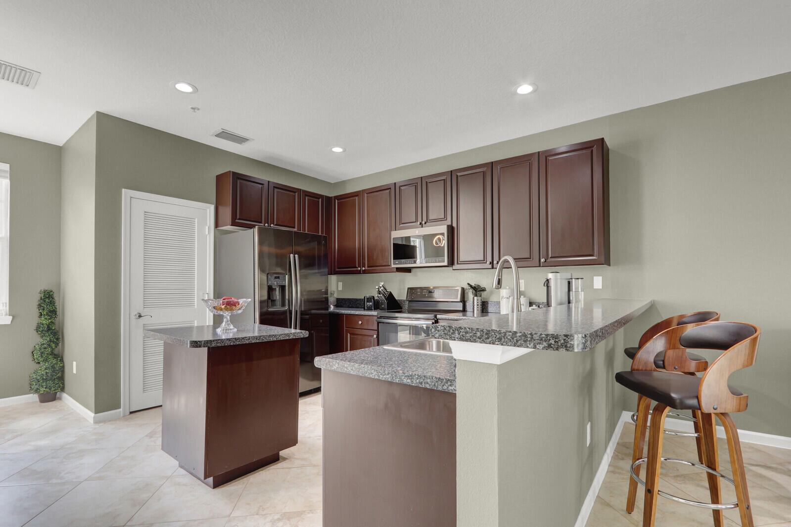 136 Regions Way Jupiter, FL 33458 - Photo 12 of 29 14_Image_14_mls