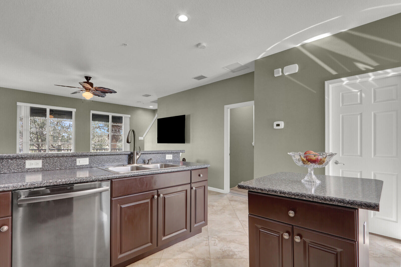 136 Regions Way Jupiter, FL 33458 - Photo 14 of 29 17_Image_17_mls