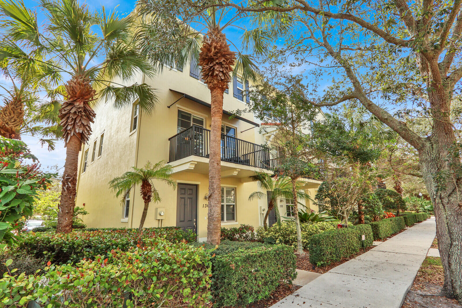 136 Regions Way Jupiter, FL 33458 - Photo 2 of 29 02_Image_2_mls