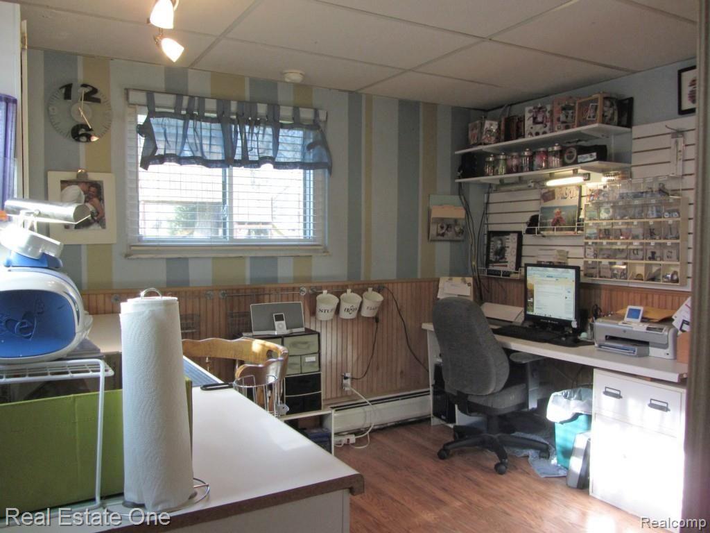 3821 Stonecrest Road West Bloomfield, MI 48322 - Photo 33 of 37 craftroom_edited-1.jpg