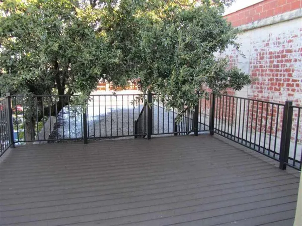 $1,150 | 115 East Main Street, Llano, TX 78643