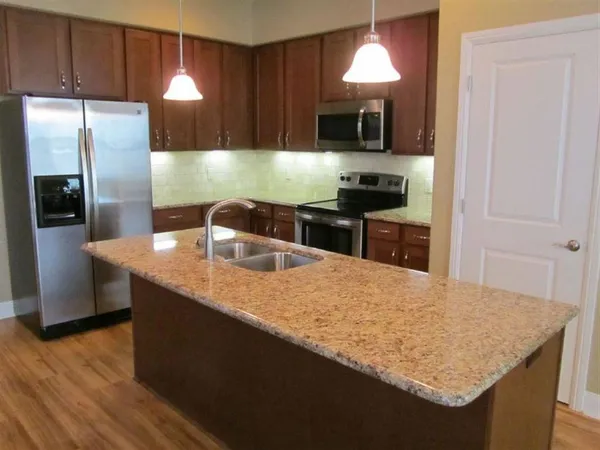 $1,150 | 115 East Main Street, Llano, TX 78643