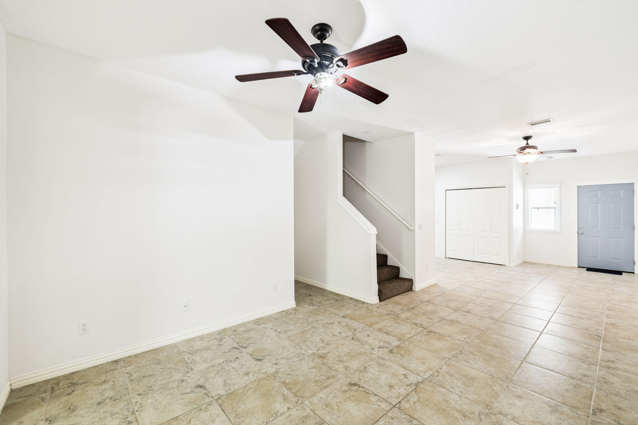 122 Dolphin Road, Unit 3 Mary Esther, FL 32569 - Photo 15 of 29 9Array_122DolphinRd-44