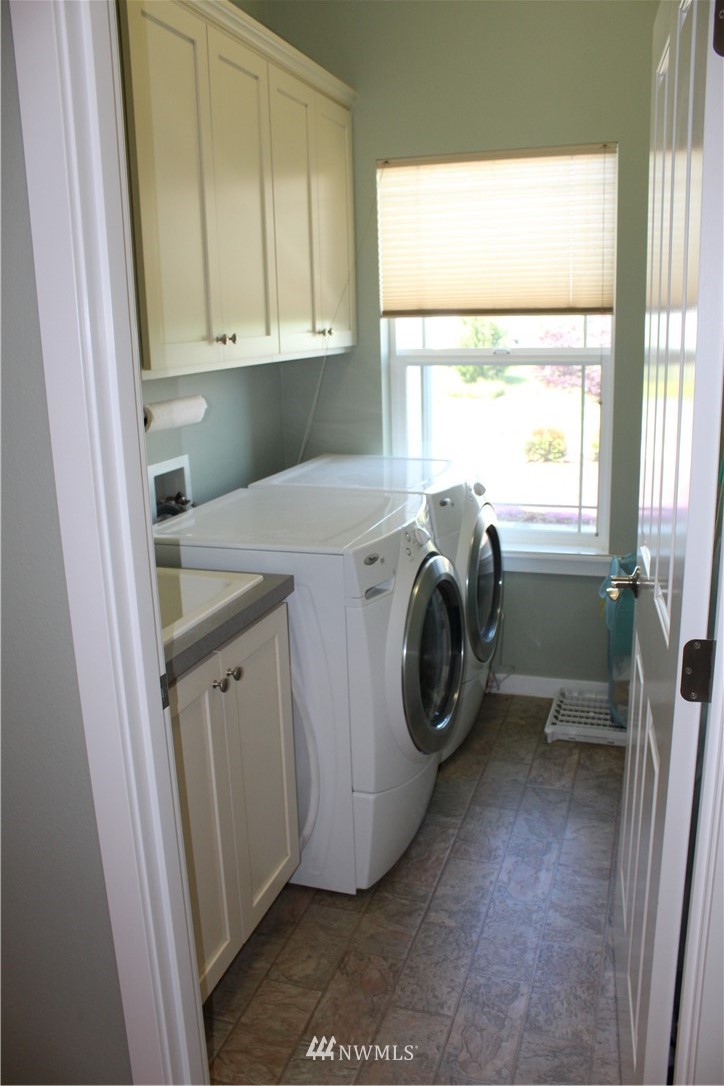 1310 Rook Drive Port Angeles, WA 98362 - Photo 10 of 25 Gallery Image 10
