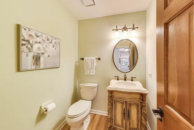 $875,000 | 2098 Fall Brook Drive, Naperville, IL 60565