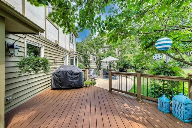 $875,000 | 2098 Fall Brook Drive, Naperville, IL 60565