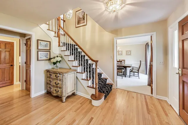 $875,000 | 2098 Fall Brook Drive, Naperville, IL 60565