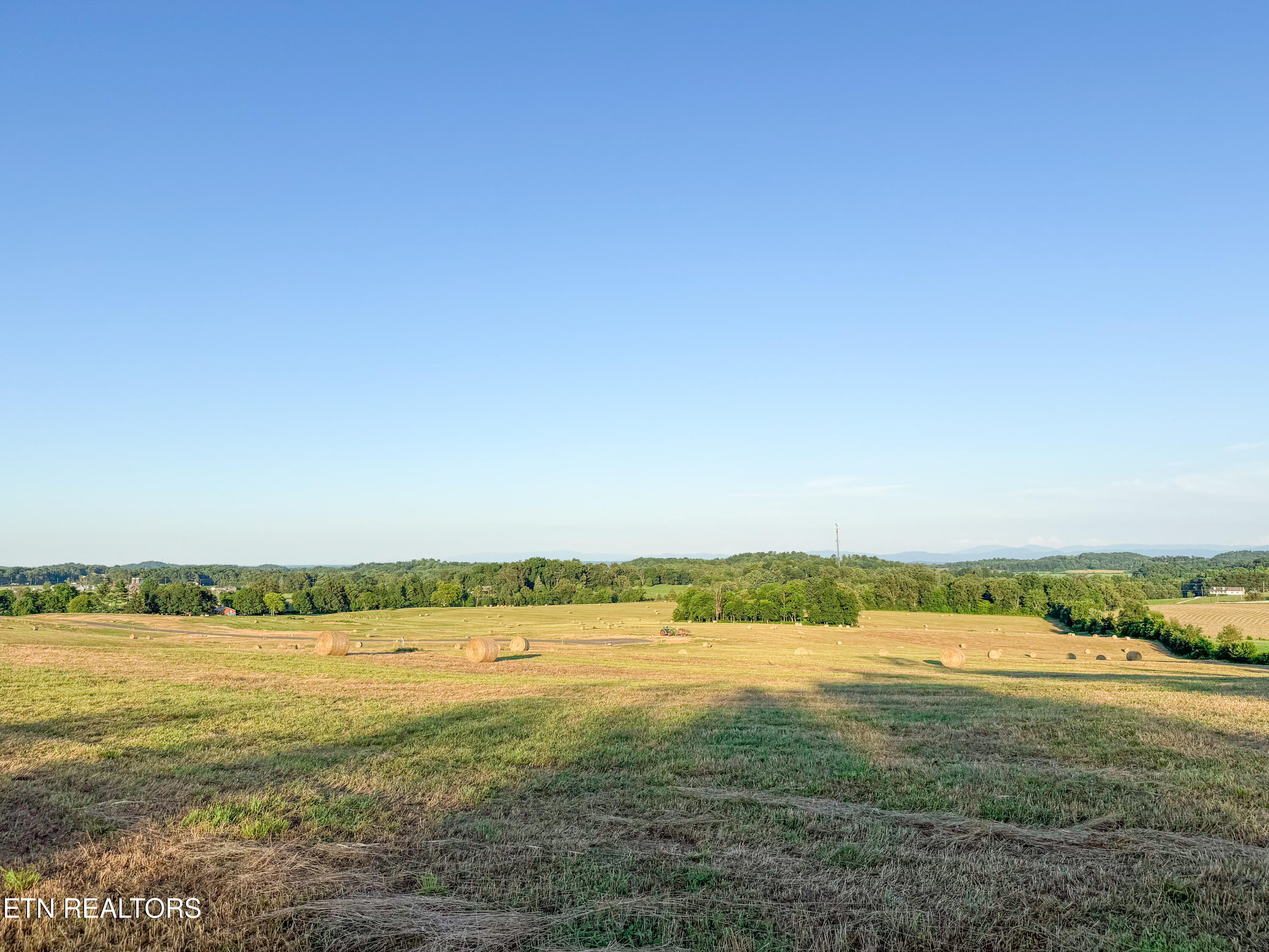 16 Summerset Drive Talbott, TN 37877 - Photo 3 of 11 Photo Jul 03 2025, 7 53 19 PM