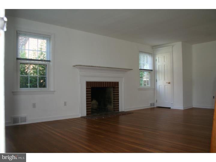 217 Hill Road Havertown, PA 19083 - Photo 3 of 16 Living Room